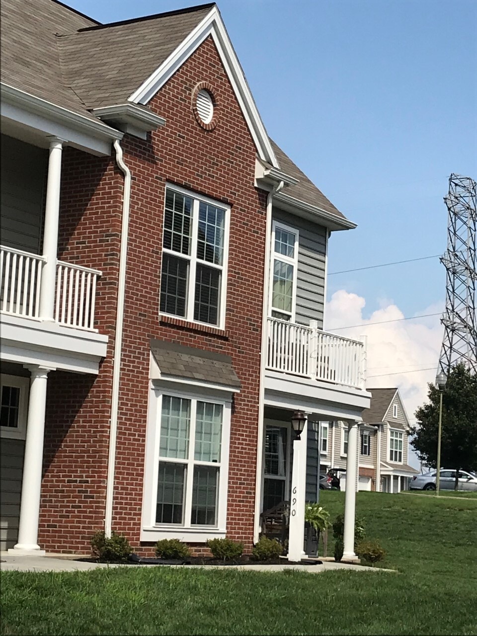 Building Photo - 690 Whitetail Dr