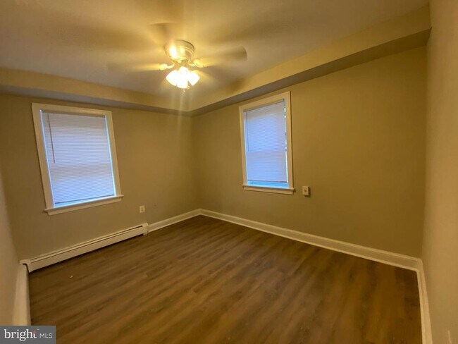 Building Photo - 8611 Flower Ave