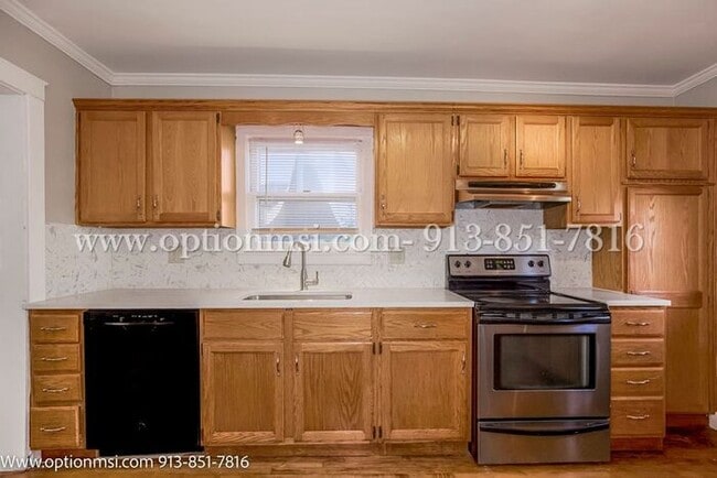 Building Photo - Rockhill Gardens Beauty-