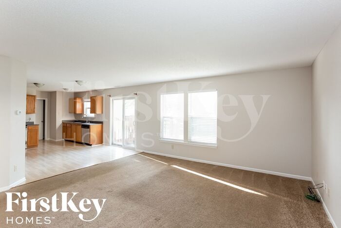 Building Photo - 10377 Waverly Dr