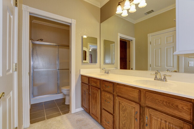 Building Photo - Home for rent in active 55+ community!