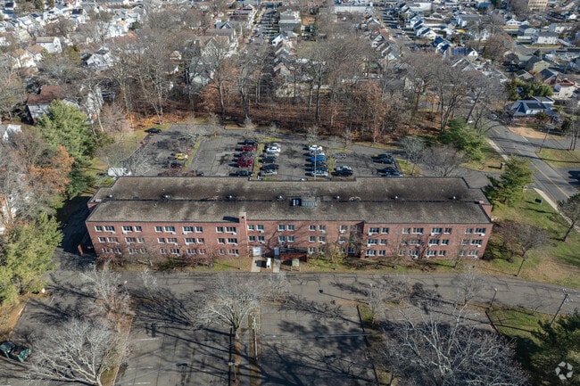 Building Photo - Bishop Curtis Homes - Jewett