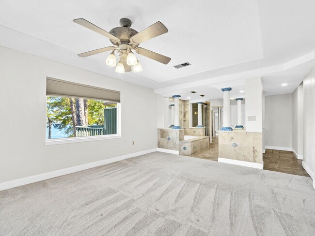 Building Photo - 258 Kidd St