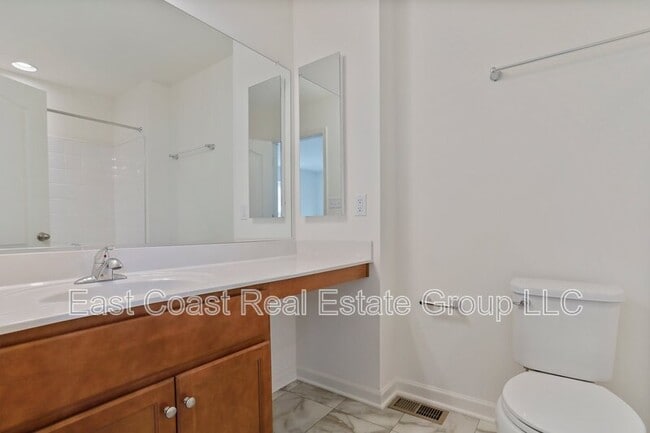 Building Photo - 11 Mengel Rd