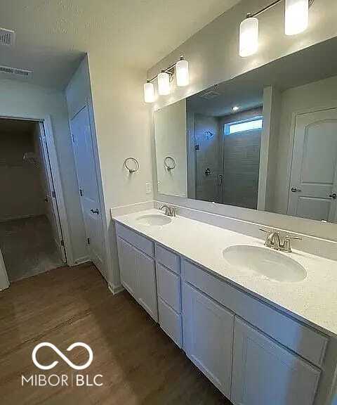 Building Photo - 4957 Oak Hl Dr