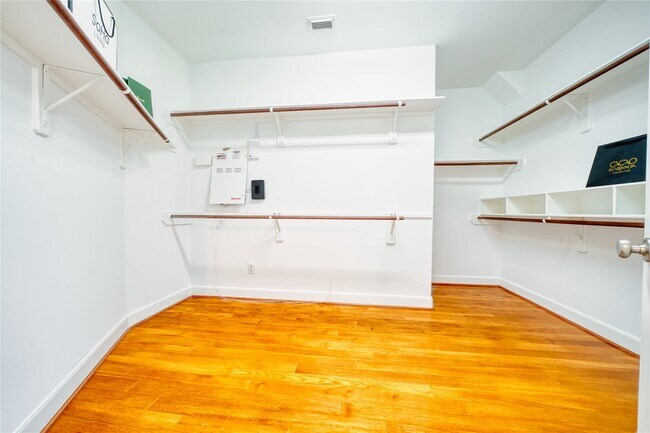 Building Photo - 5619 Riverstone Crossing Dr