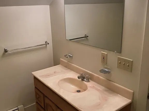 Building Photo - 87 Mawney St