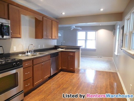 Building Photo - 7165 Sunrise Dr