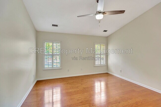 Building Photo - 1336 Wild Olive Dr