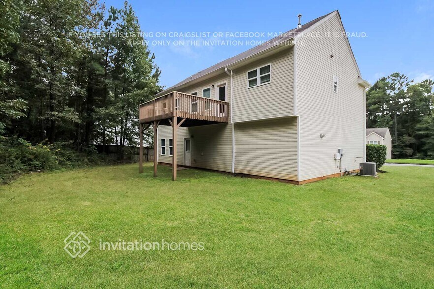 Building Photo - 5277 Miranda Way