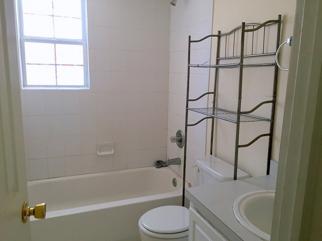 Building Photo - 1 Sheridan Dr