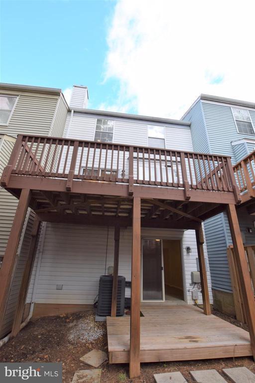 Building Photo - 6605 Briarleigh Way