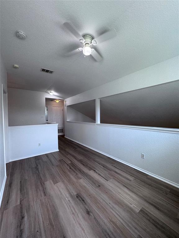 Building Photo - 1800 Honey Creek Ln