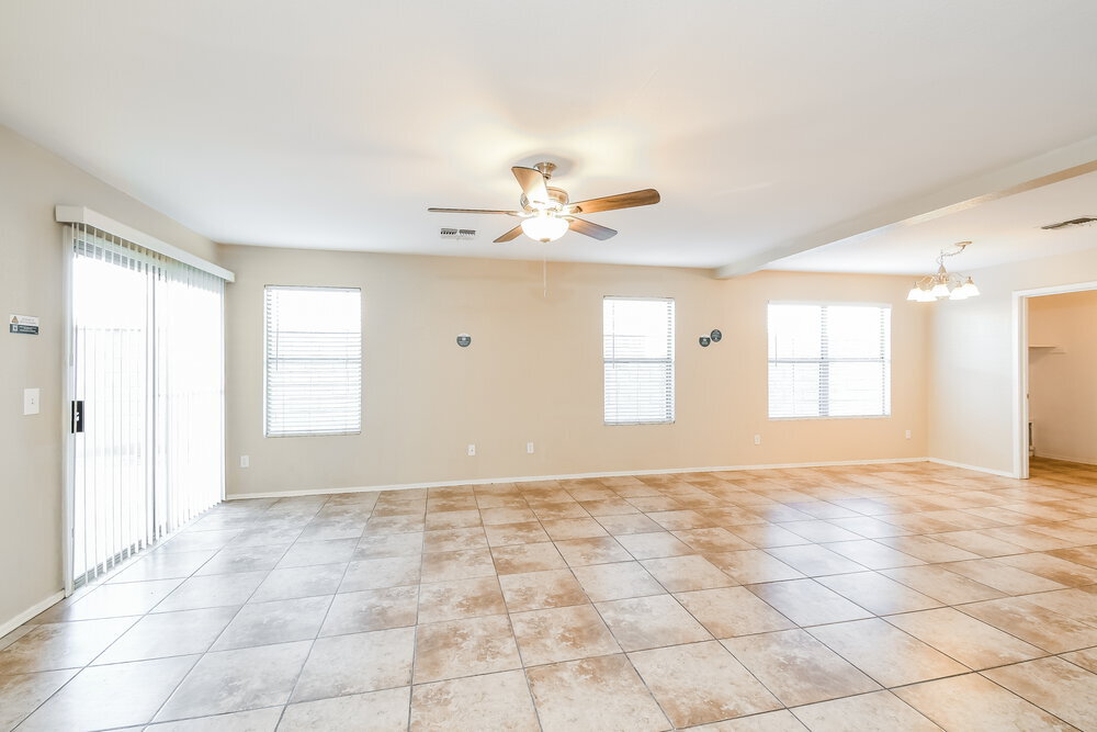 Building Photo - 2746 S Southwind Dr