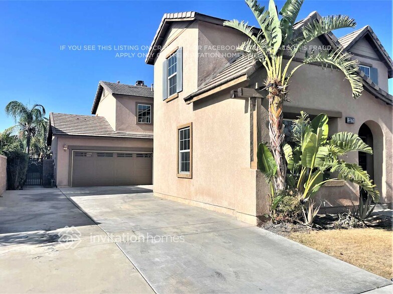 Building Photo - 12579 Chimney Rock Dr