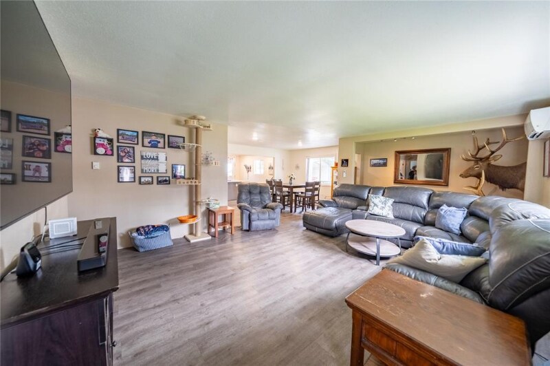 Building Photo - 568 Dome Mountain Ave