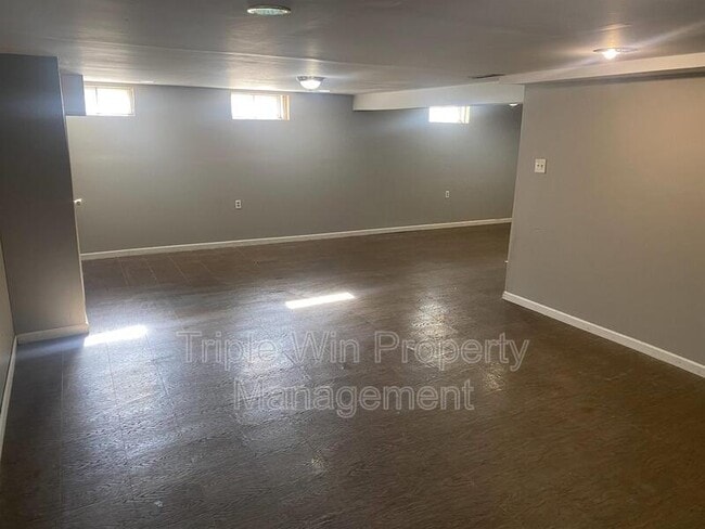Building Photo - 14655 Fox Manor Dr