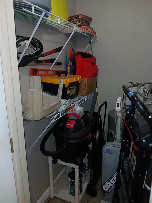 Building Photo - 10350 Imperial Point Dr W