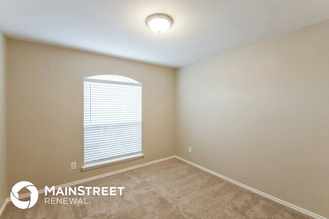 Building Photo - 10203 Crystal View