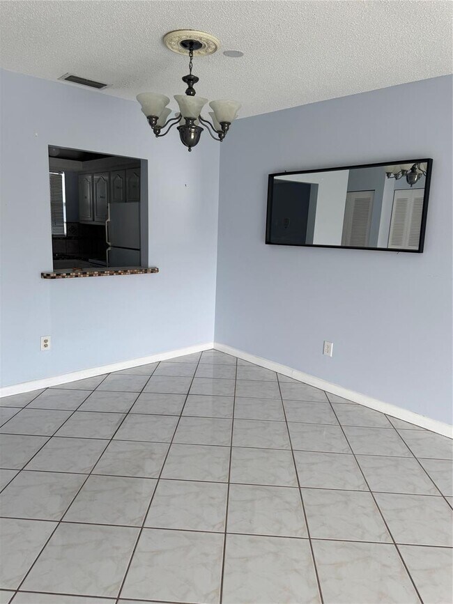 Building Photo - 6550 Royal Palm Blvd