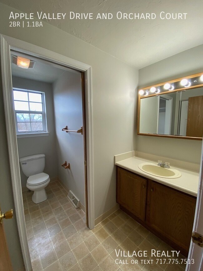 Building Photo - 502 Orchard Ct