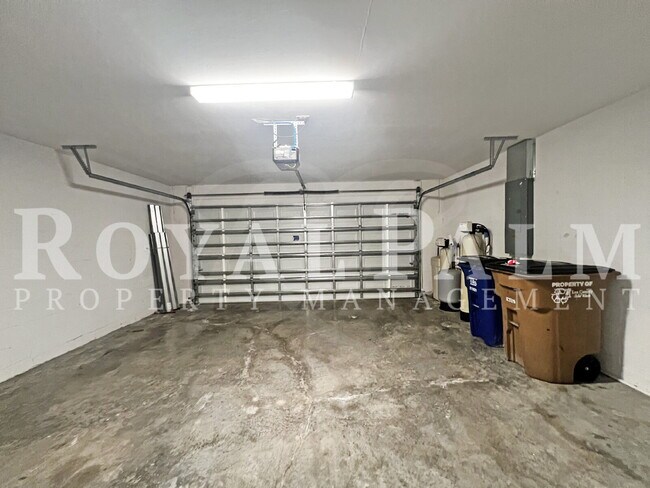 Building Photo - 2908 15th St W