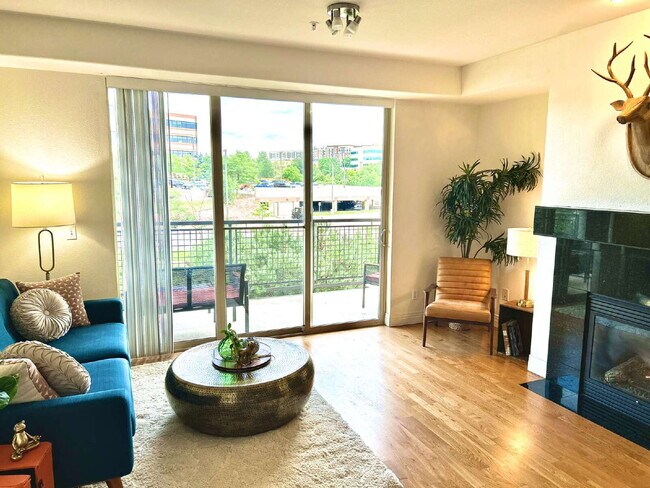 Building Photo - Bright & Peaceful 2 Bed, 2 Bath Corner Con...