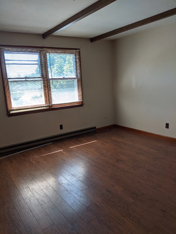 Building Photo - 76 Liberty St