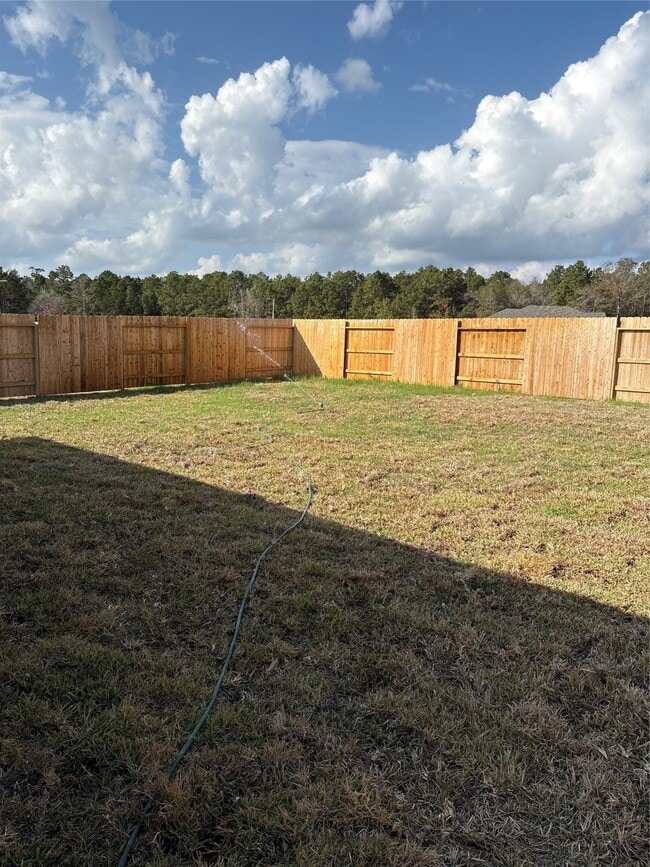 Building Photo - 16059 Tallis Dr