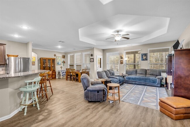 Building Photo - 446 Rd 66111