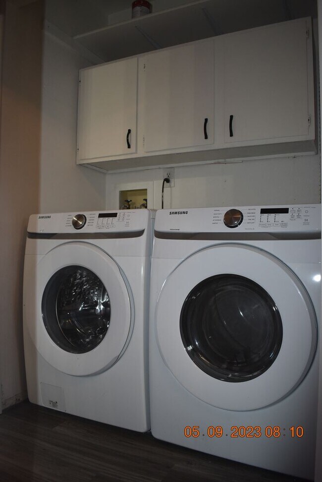 Building Photo - Lovely Updated Littleton Townhome in Wonderful Location