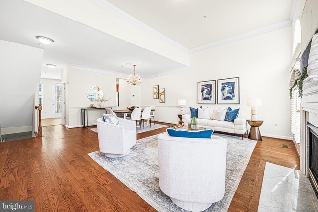 Building Photo - 631 Gatestone St