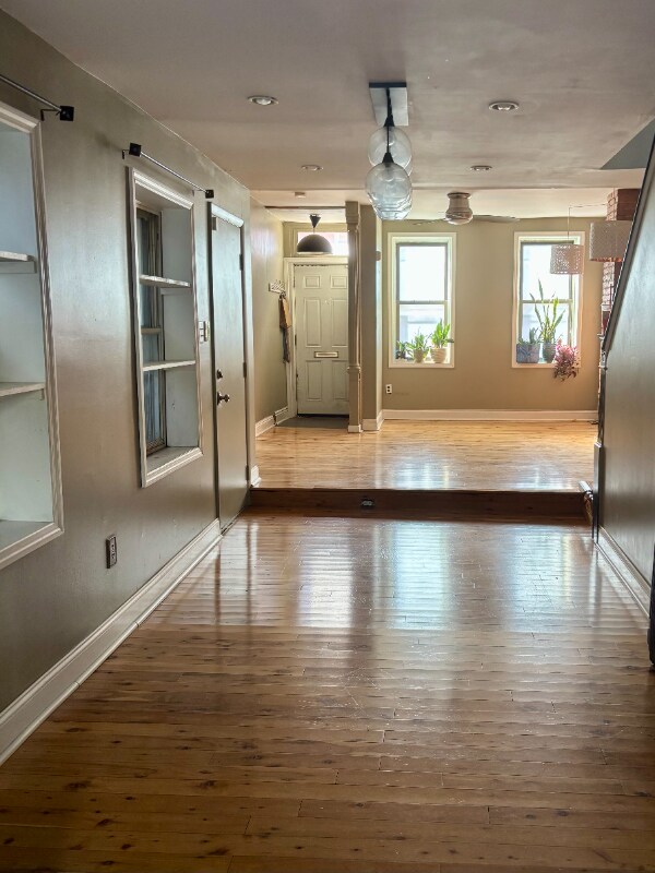 Building Photo - 1509 N Lawrence St