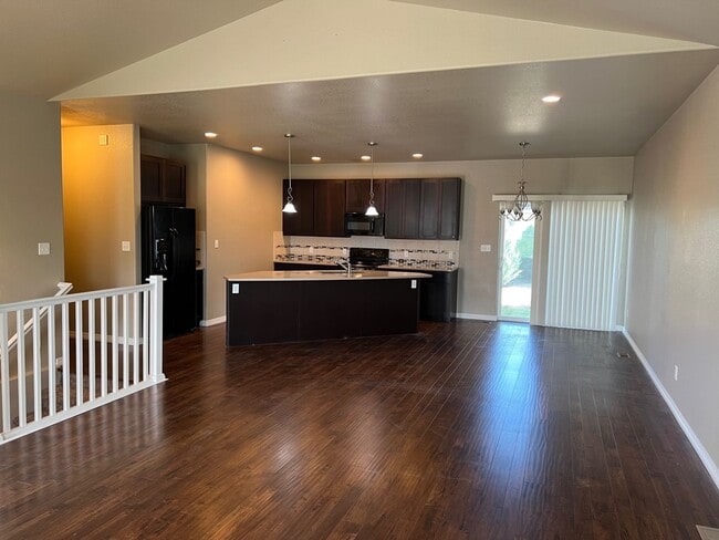 Building Photo - Gorgeous New paired home in Ridgen Farm