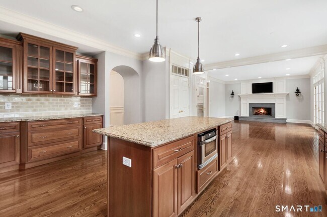 Building Photo - 59 Crescent Rd