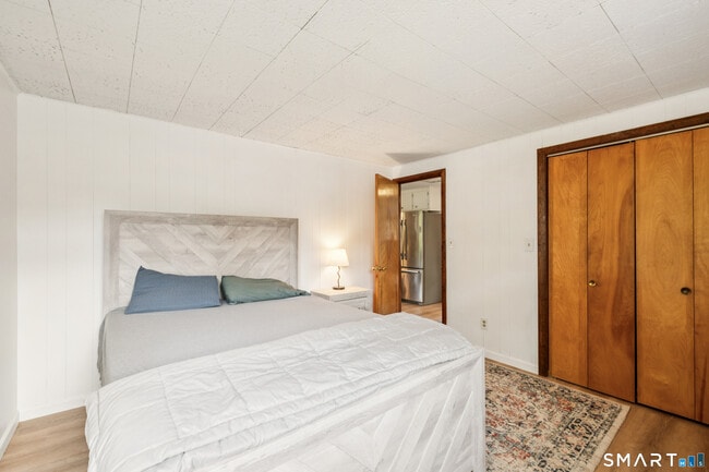 Building Photo - 65 Birge Ave