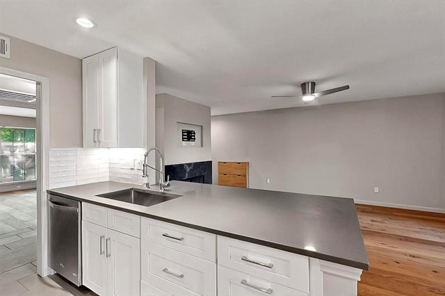 Building Photo - 2535 Wedglea Dr