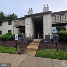 Building Photo - 904 Thornton Ct