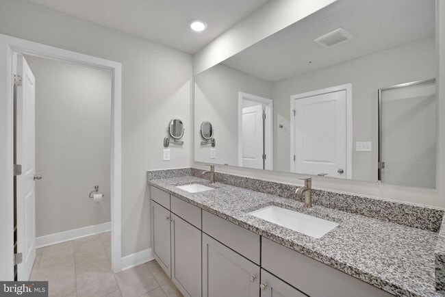Building Photo - 2782 Bridgewater Dr