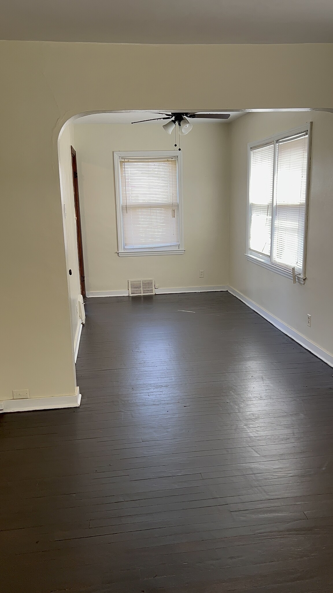 Dinning room - 4344 -4346 N Sherman Blvd