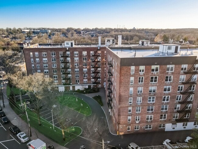 Building Photo - 54-44 Little Neck Pkwy