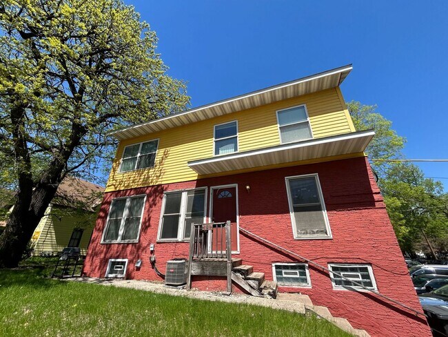 Primary Photo - 401 SE 7th Ave