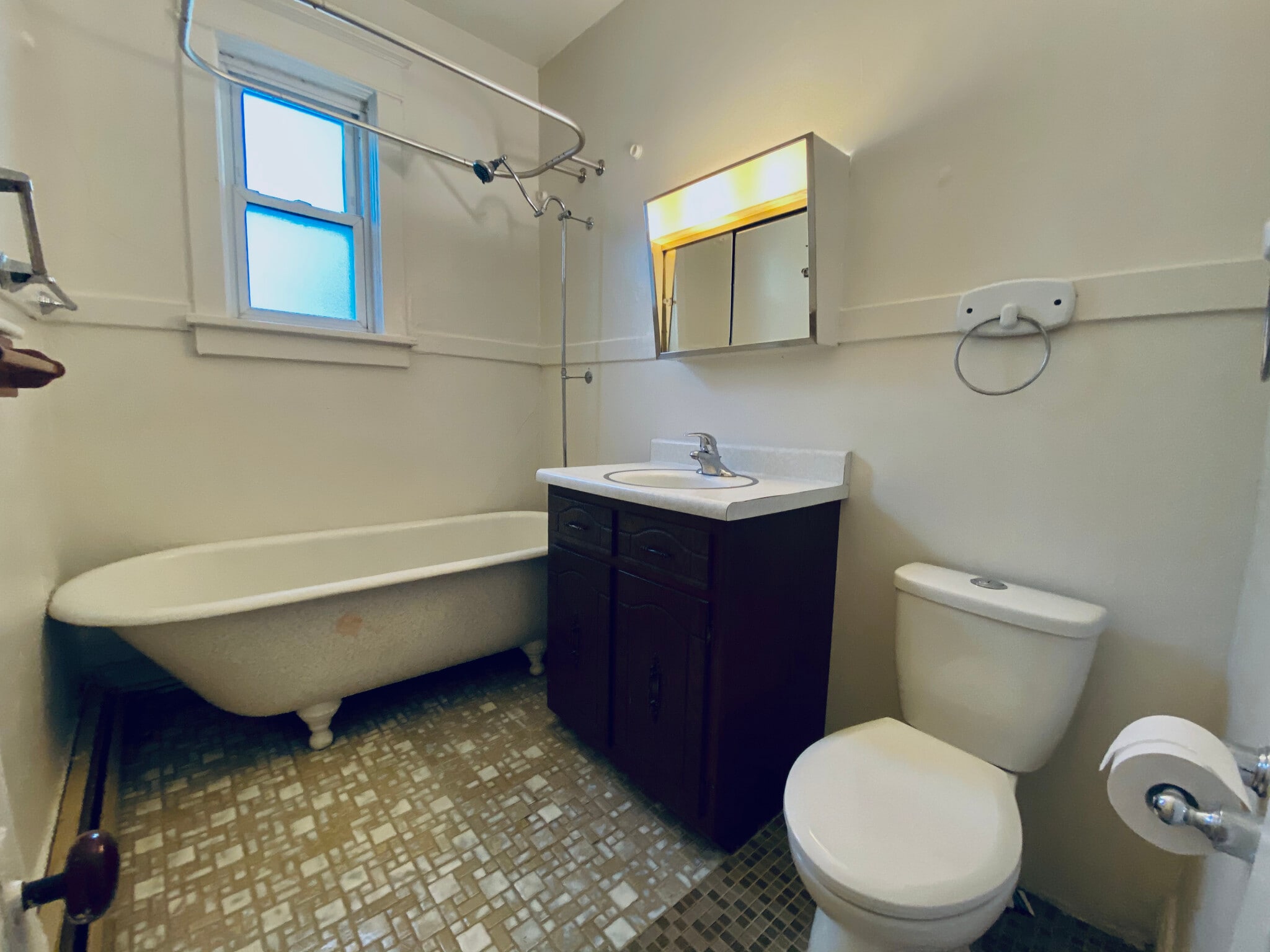 Bathroom - 3530 S Hoyne Ave