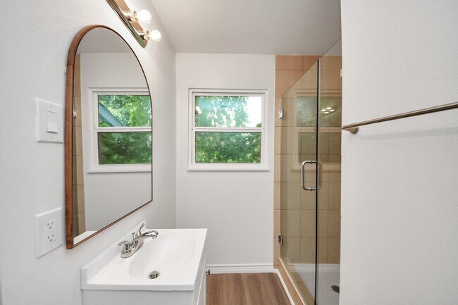 Building Photo - 7004 Conley St