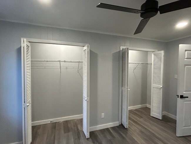 Building Photo - 236 Riggs Ave