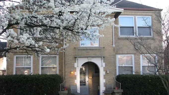 Building Photo - 742 S Fort Thomas Ave