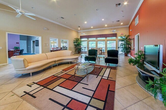 Building Photo - 2255 Braeswood Park Dr