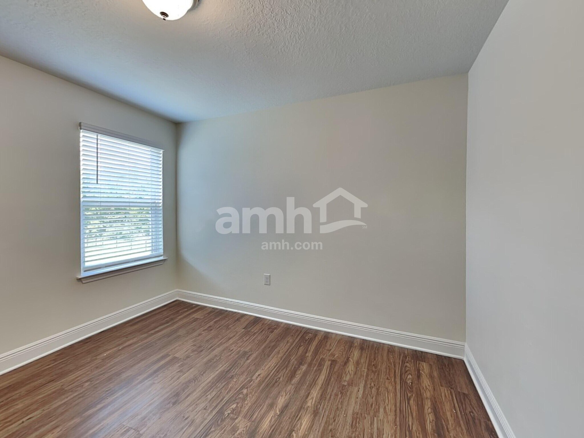 Building Photo - 20331 Calla Lily Dr