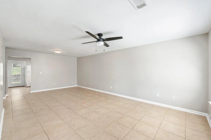 Living Room 1 - 329 Dahlquist Dr