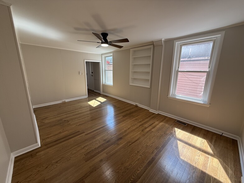 Living Room - 13 N Main St